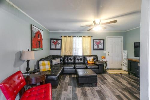 Vidalia House | 1 Mi to Dtwn! Quaint Vidalia Getaway w/Patio