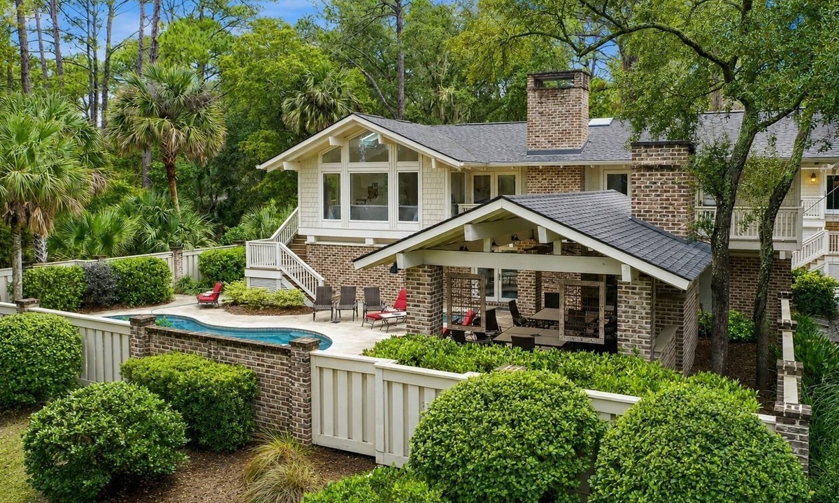 Sea Pines House | 12 Royal Tern - 2nd Row (70 yard walk) to the Ocean and Large Private Pool