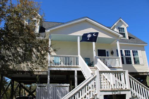 Folly Beach House | 1304 E Ashley