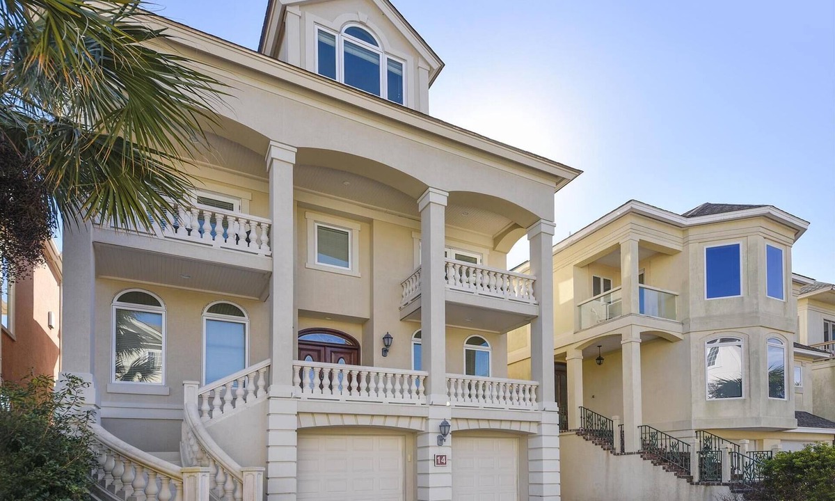 Palmetto Dunes House | 14 Collier Beach, Oceanfront, Pool, Elevator, Free Golf