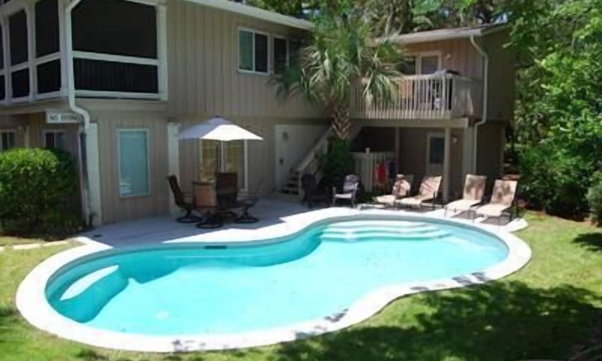 North Forest Beach House | 17 Heron Street - 200 Feet to the Beach!
