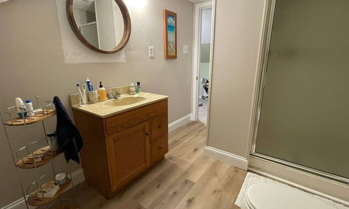 Clairmont Heights Apartment | 1bd/1ba apt. walkable area near Emory, nature trails, open May 7th, 2026