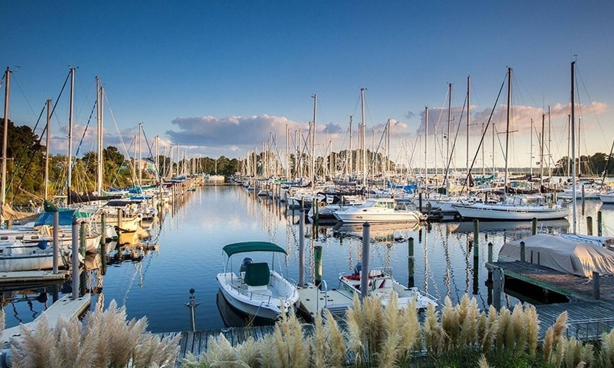Fairfield Harbour Condo | 1BR Deluxe Retreat Near Nature & Activities
