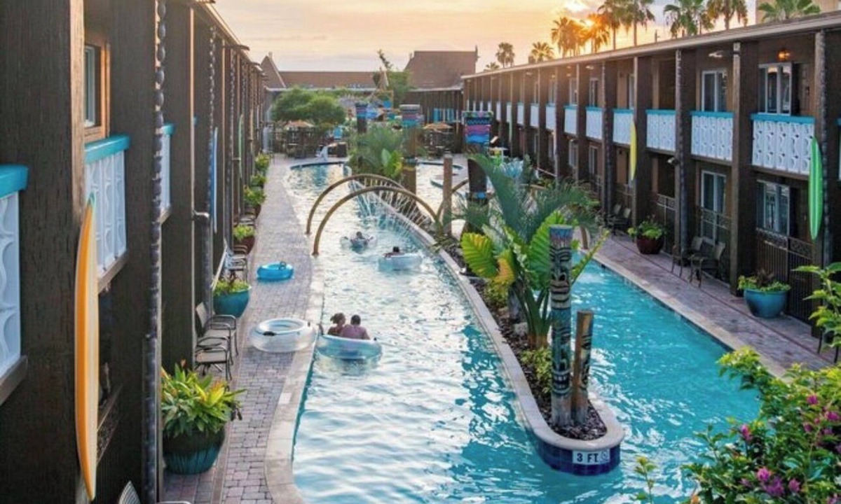 Cocoa Beach Resort | 2-bedroom Westgate resort unit on gorgeous Cocoa Beach near Florida attractions
