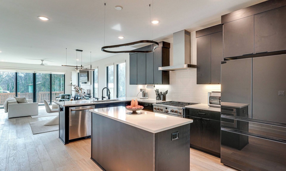 East Raleigh Apartment | 2 Mi to Wakemed: Modern Raleigh Duplex w/Yard