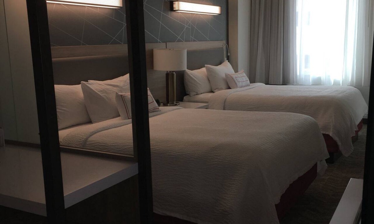 Clearwater Beach Hotel | 2 Pet-friendly Units, Outdoor Pool, Comes with Free Breakfast!