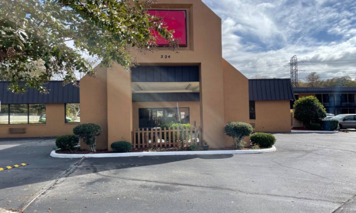Gantt Apartment | 2 Queen Bed|Smk|Greenville
