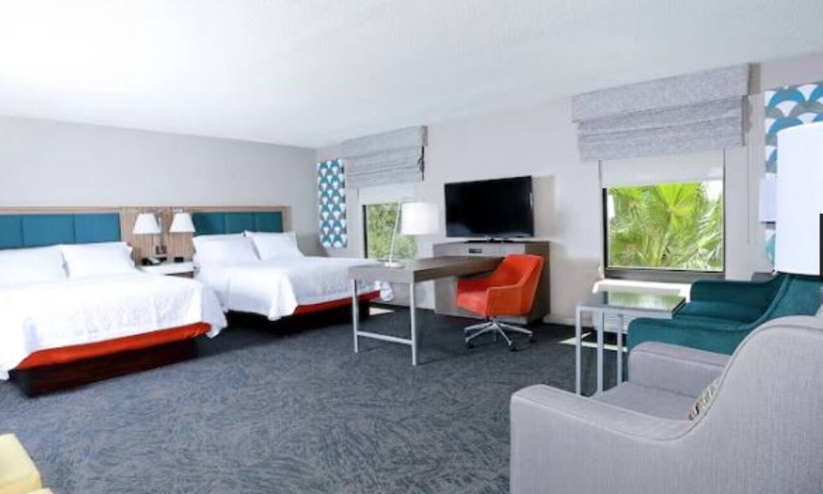 Wesley Chapel Hotel | 2 Queen Studio Suite with Sofa Bed, Breakfast and Fitness Center