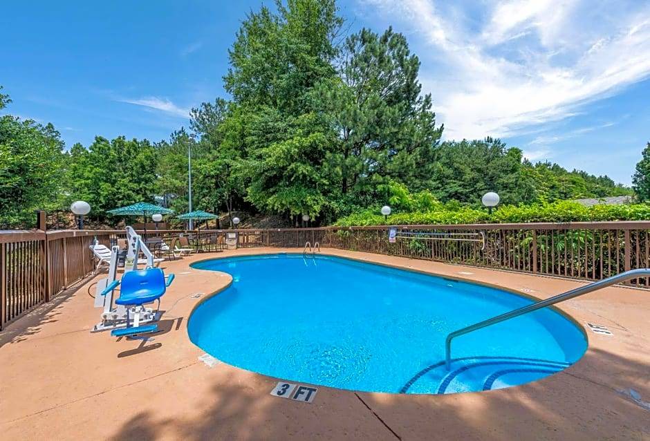Rockingham Hotel | 2-Star Hotel ∙ Quality Inn & Suites Rockingham