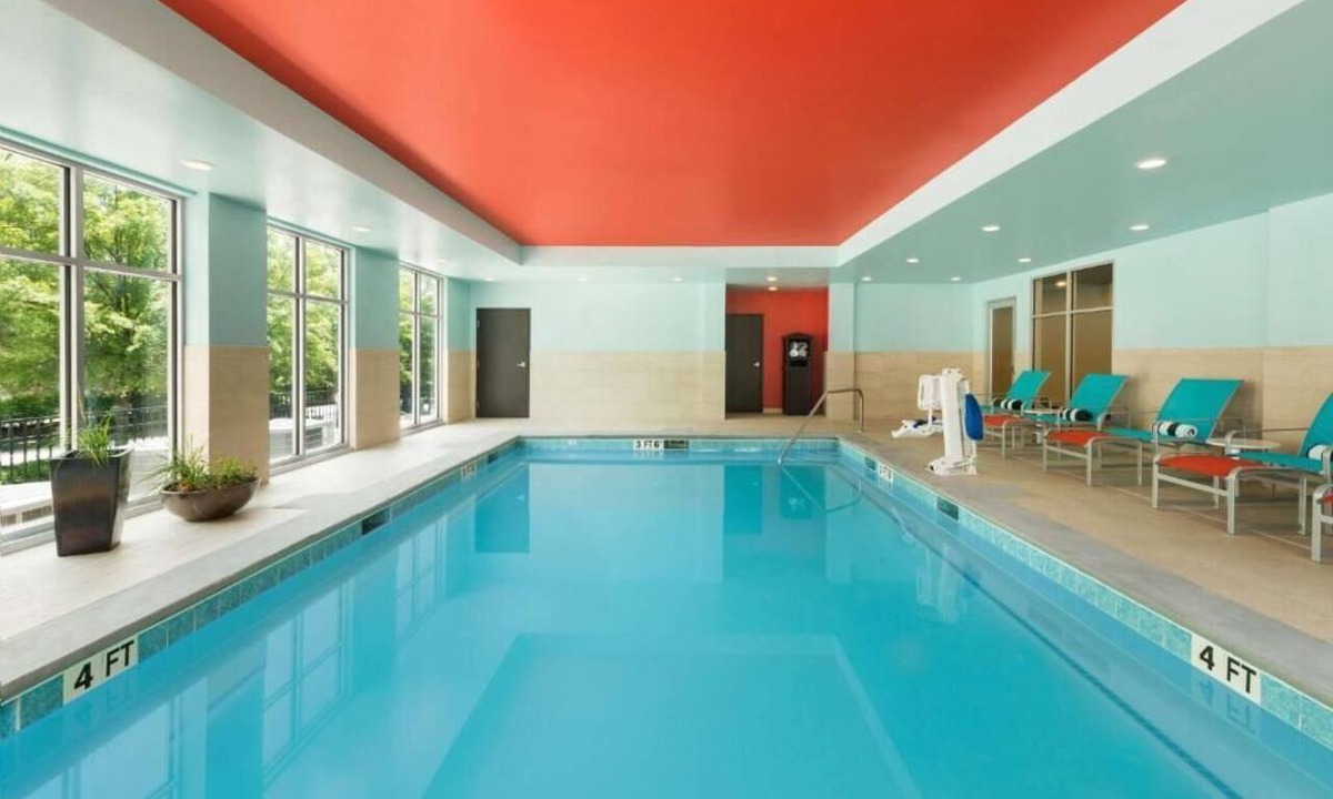 Sandy Springs Hotel | 2 Studio Queens w/Hot Breakfast, Indoor Pool & Fitness Center Access!