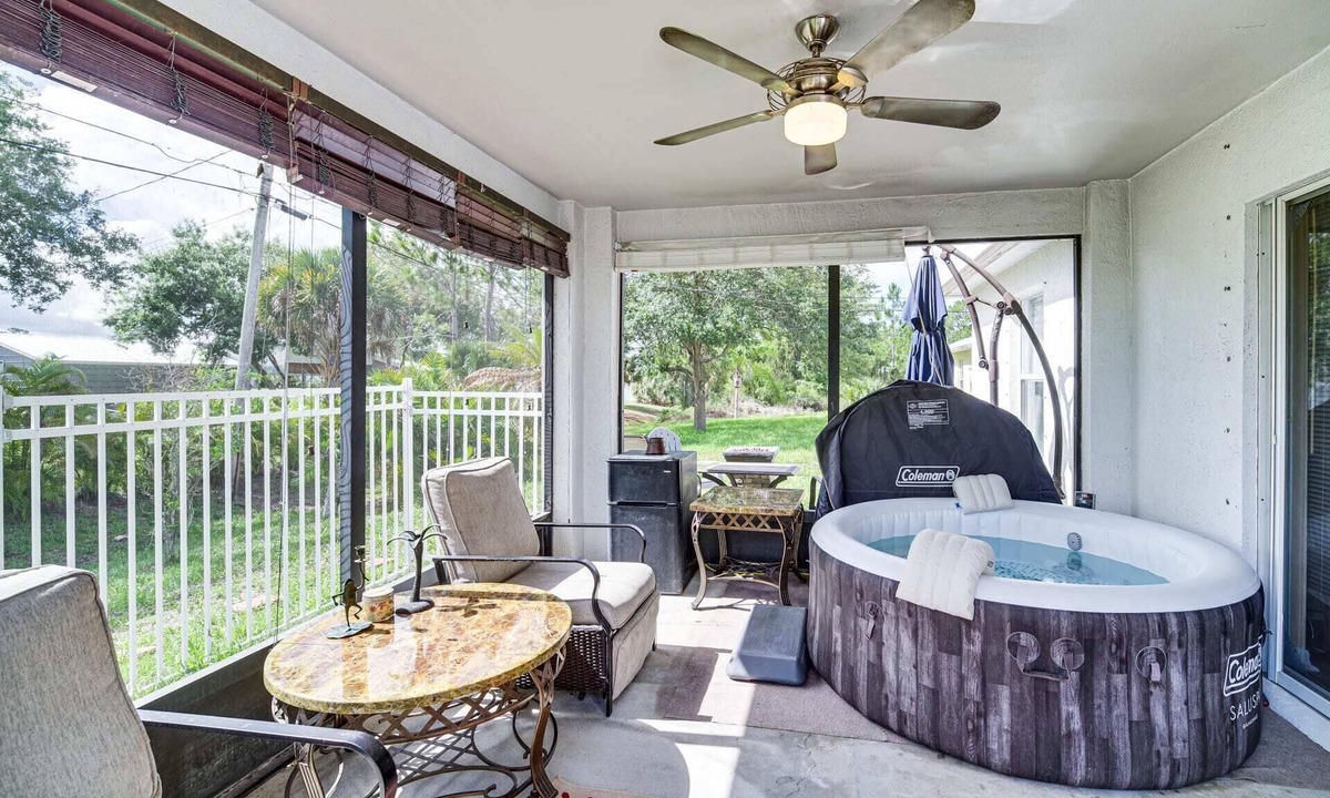 Vero Lake Estates House | 25% Off Pet Friendly HotTub 8 mi to Beach Sebastian 7mil Bass Fishing Boating