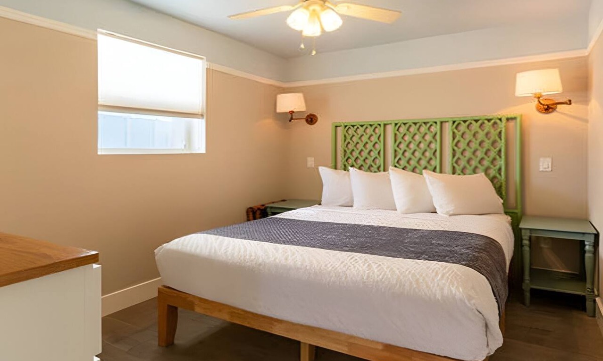 Captiva Hotel | 2BR Cottage | 2 Onsite Pools | Sea Kayak Adventure | Fitness Center & Spa
