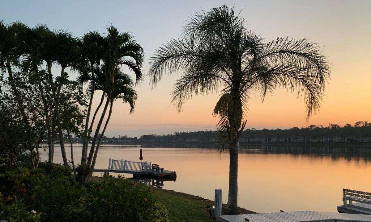 Crown Pointe Villa | 3-2 Naples Villa 10 minutes from downtown Naples and Beaches