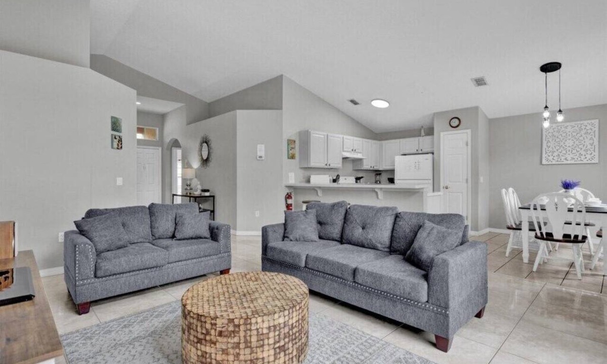 Florida Central Atlantic Coast House | 3 BD/2 BA/Cumbrian Lakes (4695 CL)