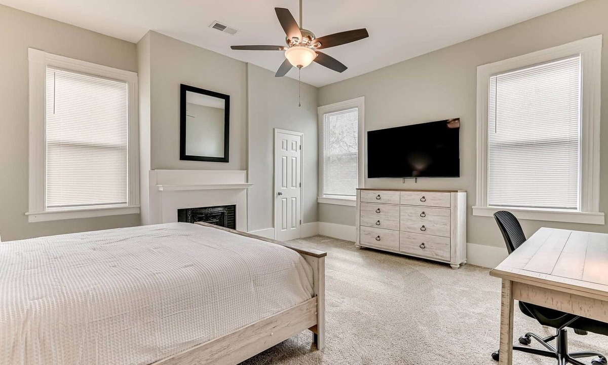 Summerville Apartment | 3 Bedroom Furnished Corporate TDY Rental- Unit B