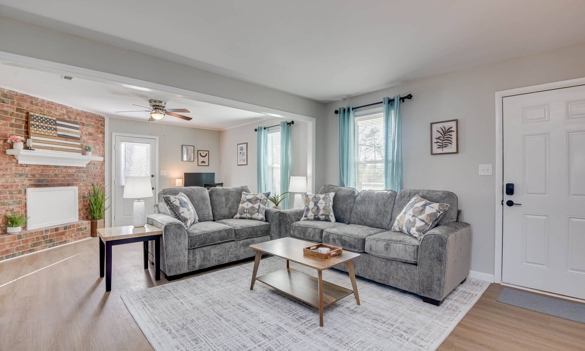 Evans House | 3-Bedroom Furnished Corporate Military TDY Home in Evans