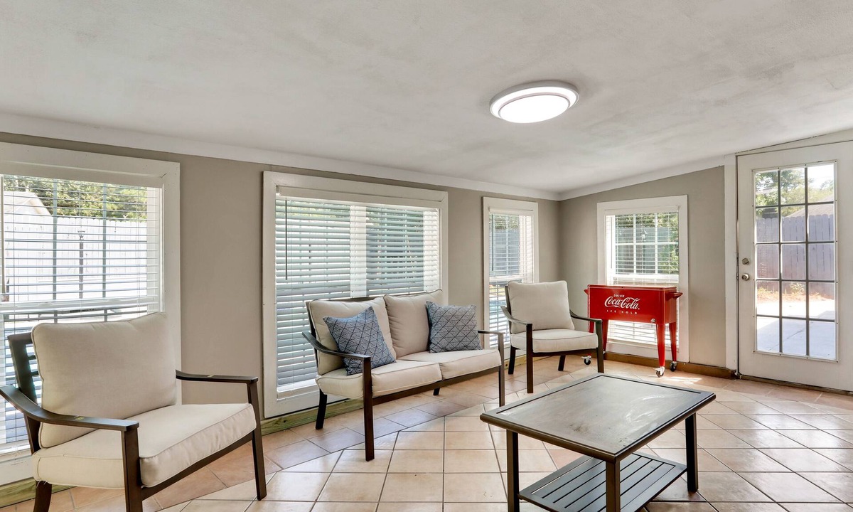 Savannah House | 3-Bedroom House - Perfect for Your Next Vacation!