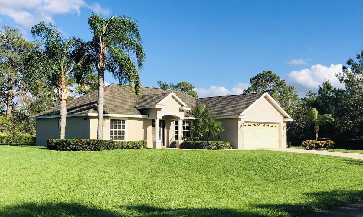 Placid Lakes House | 3-BR in Lake Placid Fl pet friendly with Lake Access to Lake June