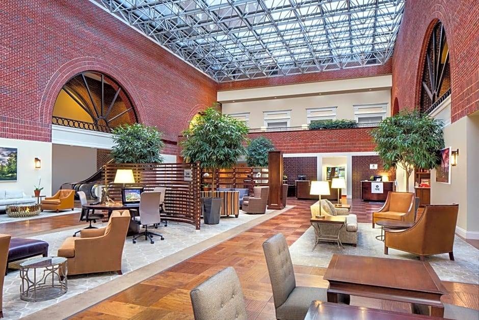 Downtown Hotel | 3-Star Hotel ∙ Sheraton Raleigh Hotel