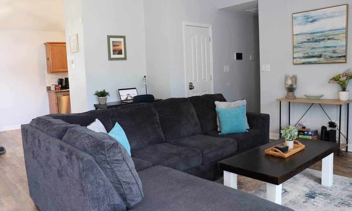 Westgate House | 3BR Pet-Friendly Retreat near Camp Lejeune