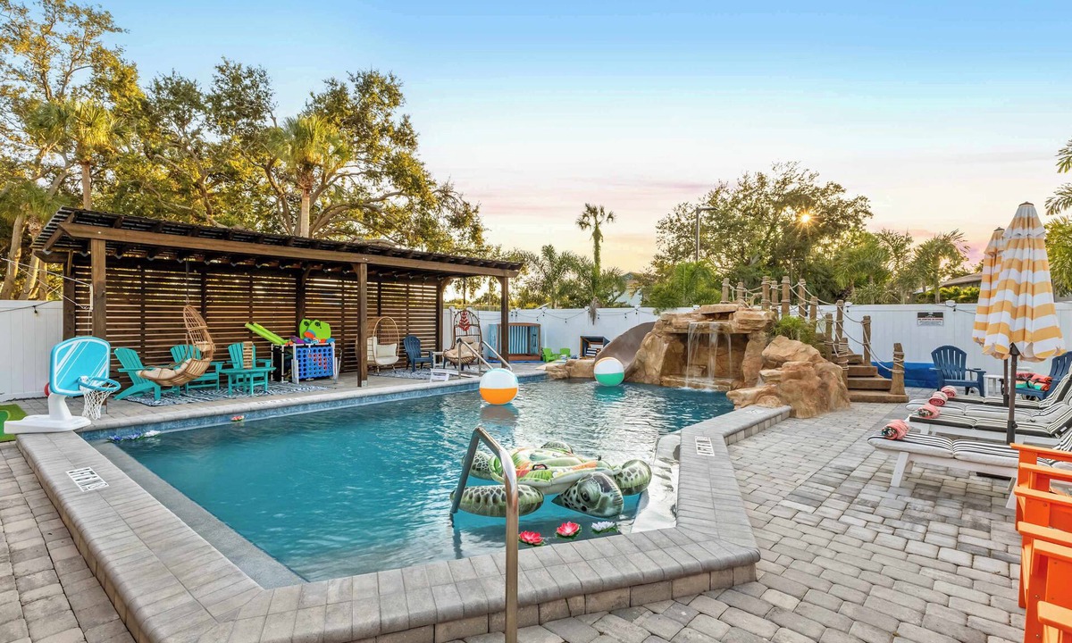 South Bradenton Condo | 3BR Resort Condo · Pool, Slide, Games · Min to IMG