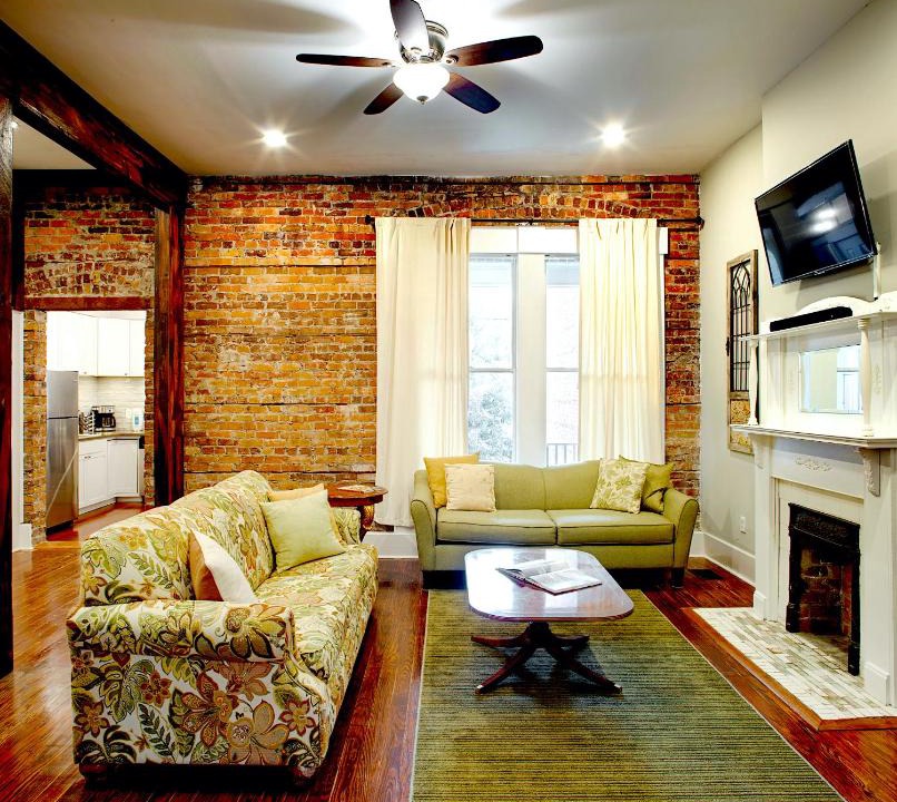 Dixon Park House | 4 Bedroom Beauty in Historic Building