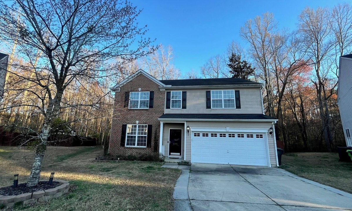 Southeast Raleigh House | 4-Bedroom House in charming Raleigh near Coastal Credit Union Music Park!