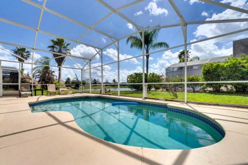 Eagle Pointe South House | 4 BR Private Pool and Lake View Near Disney