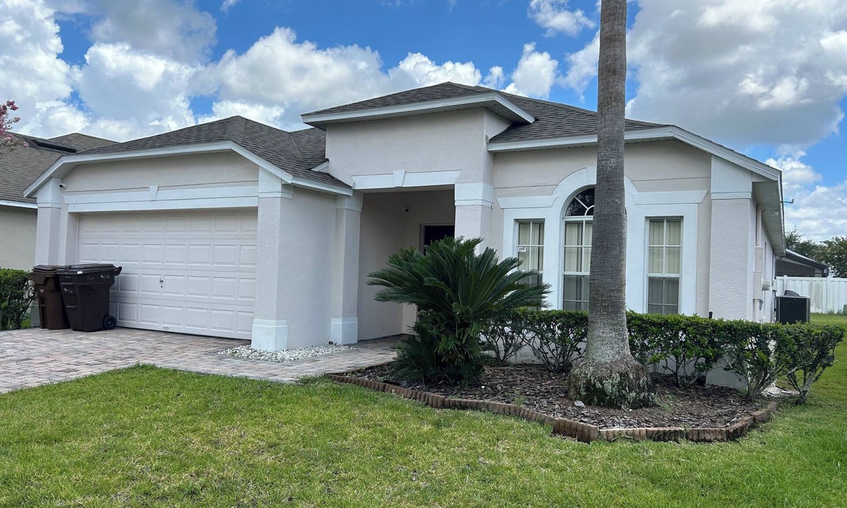 Cumbrian Lakes Villa | 4BD/3B,EXECUTIVE VILLA WITH SPA,MUST SEE,10 MIN FROM DISNEY