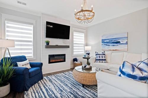 Spanish Wells House | 4BD Beach & Golf Retreat! Game Room, Beach Gear