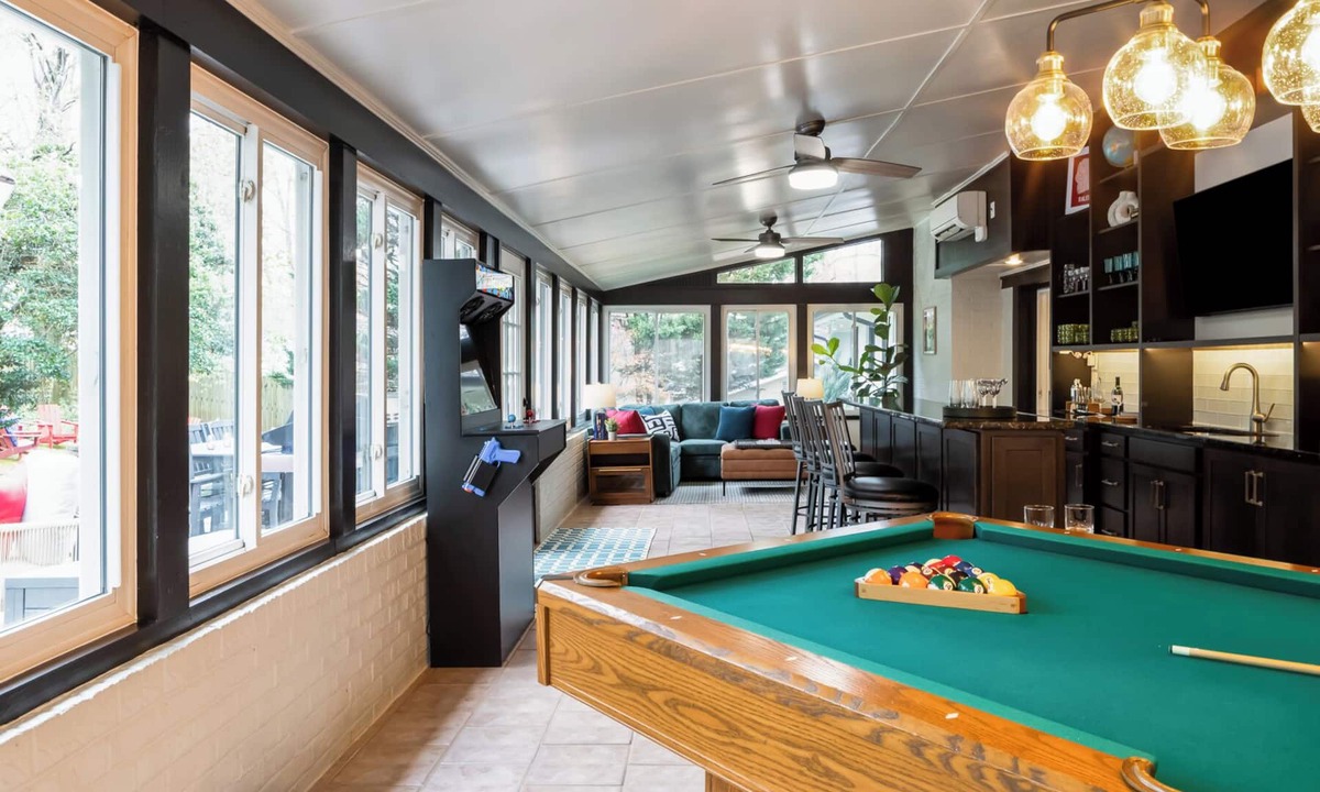 Raleigh House | 4BR, 3 Full Baths, Sleeps 14 | Chef's Kitchen | Hot Tub |Pool Table