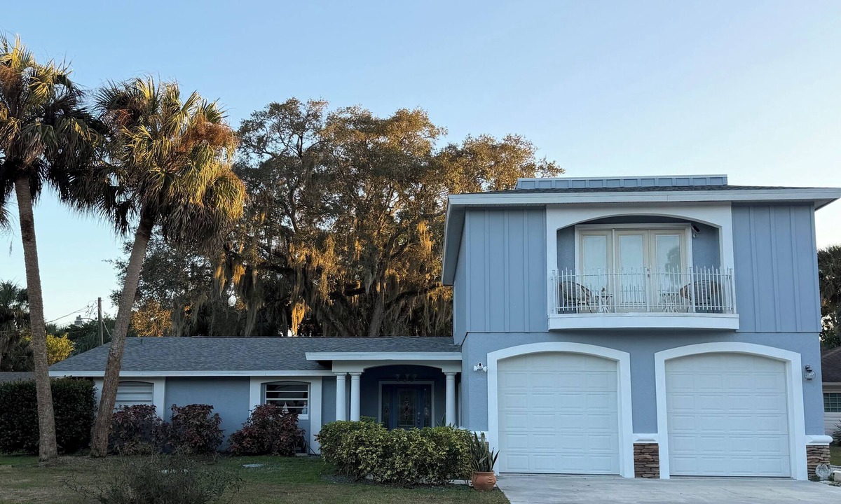 White City House | 5BR Luxury Retreat Gym, Sleeps 10, Minutes to Beach