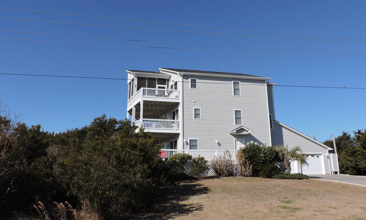 The Point House | 5BR Oceanside Home with Panoramic Views