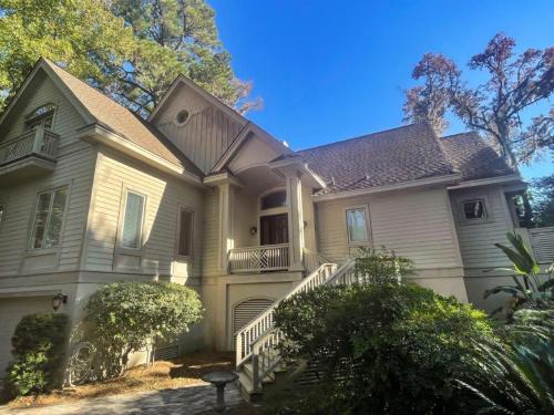 Lawton Woods House | 64 Lawton Road at The Sea Pines Resort