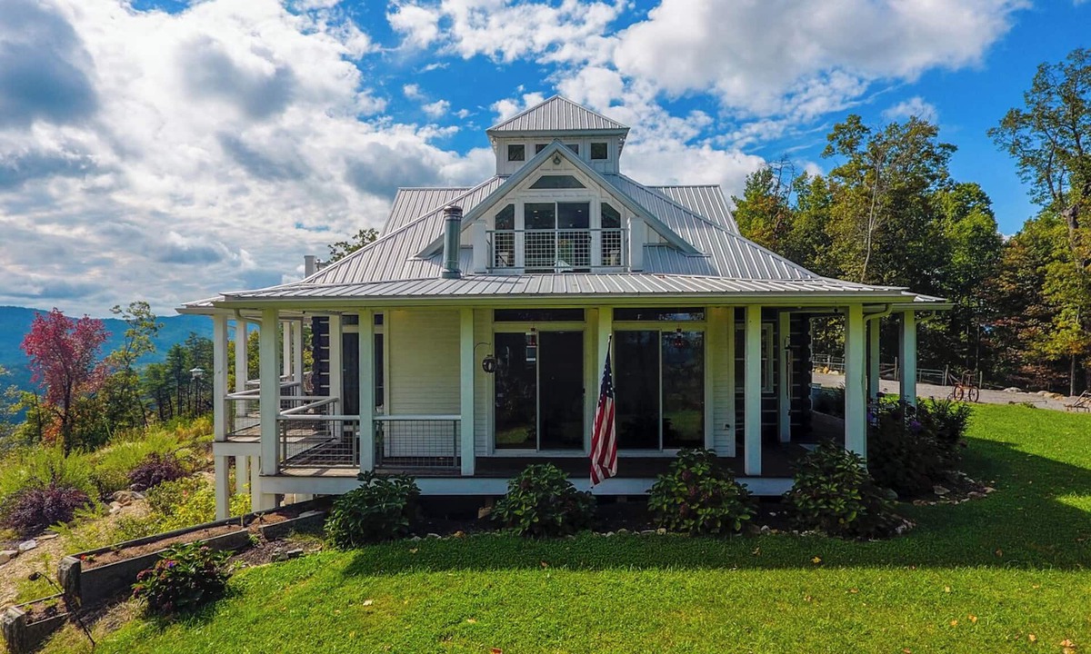 Tellico Plains House | 6BD, 5 Bath - Mountaintop Mansion in the Sky