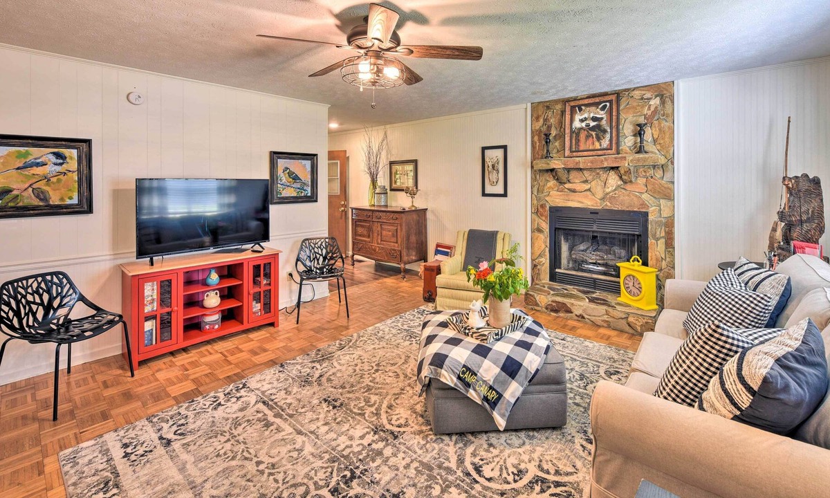 Midway Cottage | Airy Lake Pamona Paradise: Sunsets & Bird Watching