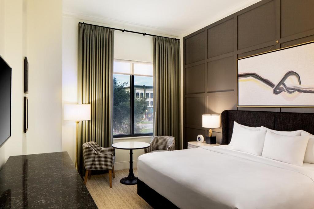 Historic District - North Hotel | Andaz Savannah, By Hyatt