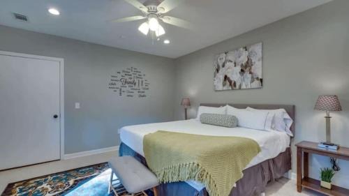 Thunderbolt House | Apartment with Gazebo-Swanky Savannah Style