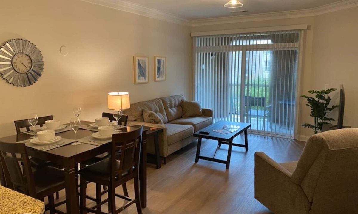 Cary Apartment | Arboretum 1BR with All Hardwood in Cary NC