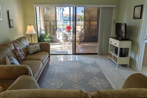 Isla del Sol Apartment | Bahia Del Mar 113