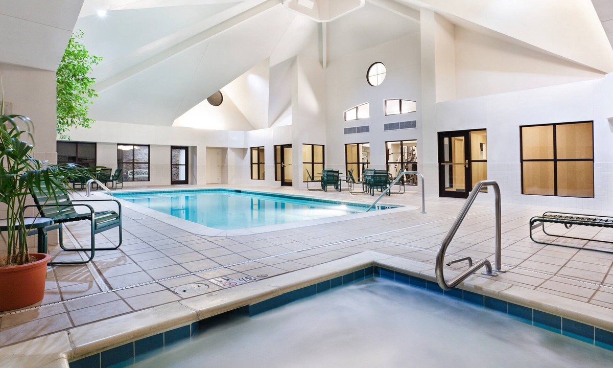 Ballantyne Apartment | Ballantyne Suite | Free Breakfast, Shuttle, & Pool
