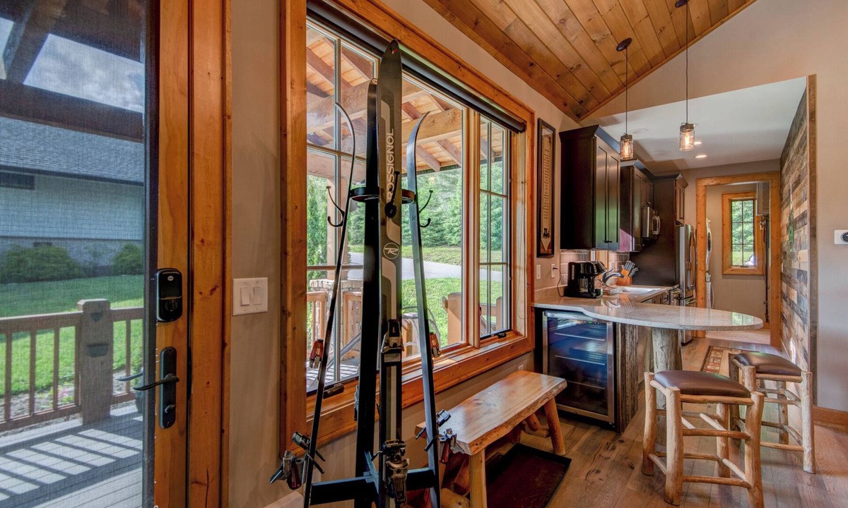Banner Elk House | Banner View One and a half miles from downtown Banner Elk, Hot tub