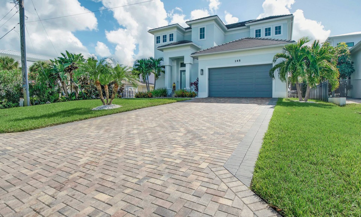 Isles of Capri House | Bay House 3/3 with Heated Pool Bay View - Naples, Isles Of Capri & Marco Island