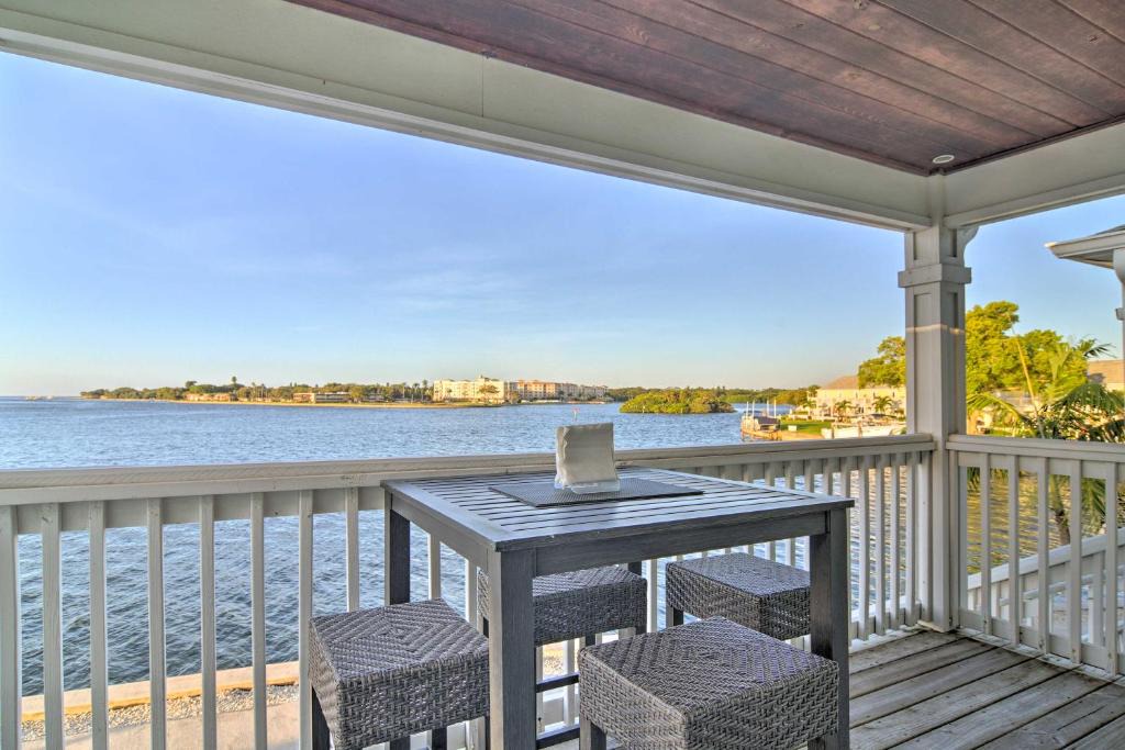 Coquina Key House | Bayfront Condo 3 Mi to Downtown St. Petersburg