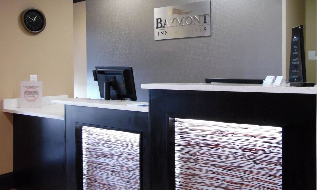 Augusta Hotel | Baymont by Wyndham Augusta Riverwatch