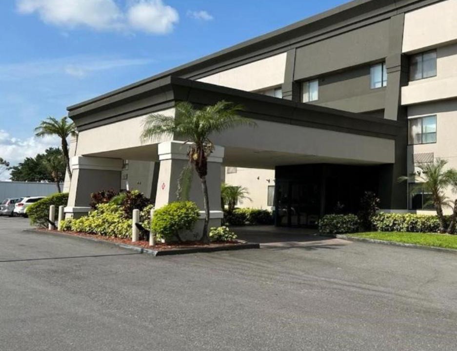 Orlando Hotel | Baymont by Wyndham Orlando South