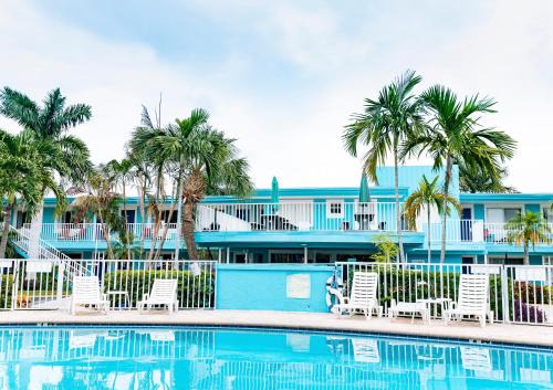 Treasure Island Hotel | Bayside Inn and Marina