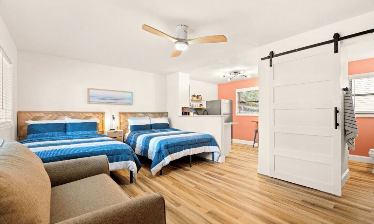 Treasure Island Hotel | ☀️ BBR #3, Steps to the Beach, Heated Pool w/Full Kitchen & 3 beds!