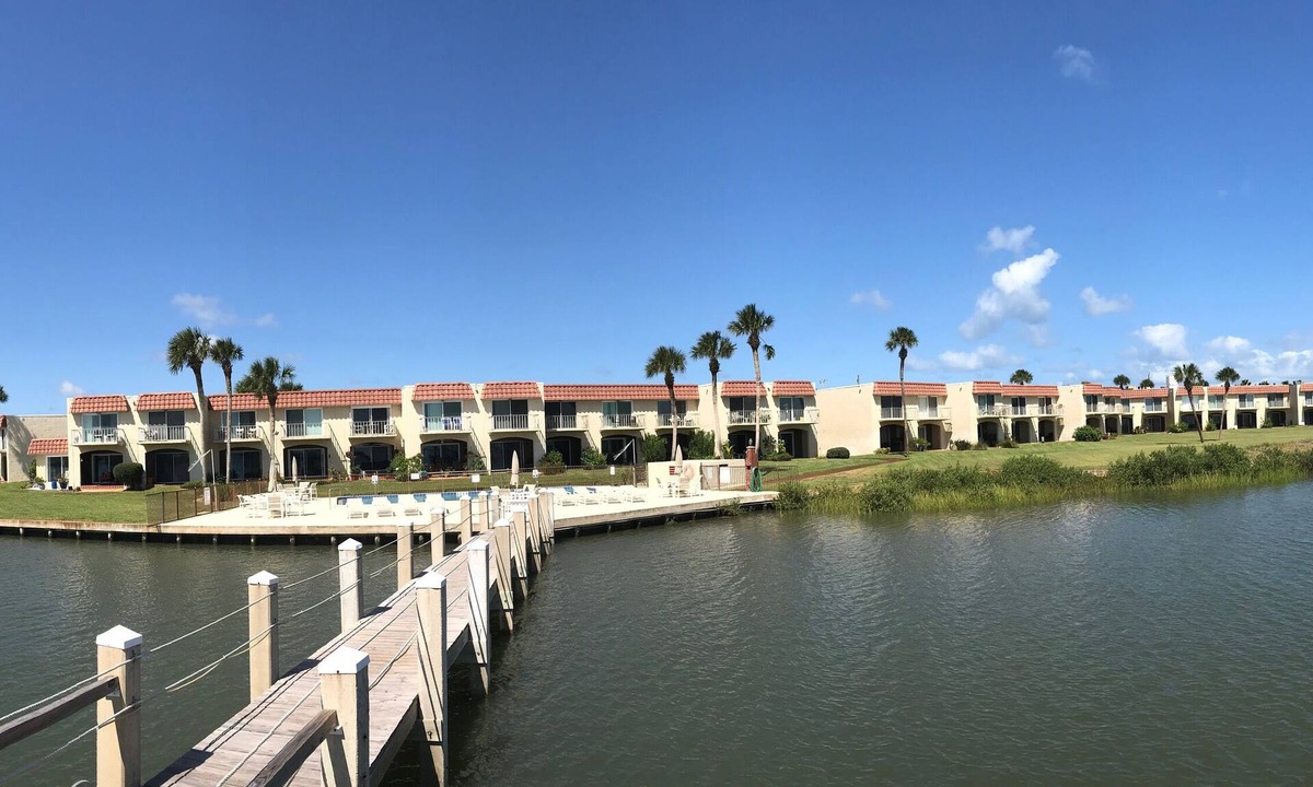 Crescent Beach House | Beach & Boating & Fishing Paradise! With 2 Kayaks Included!