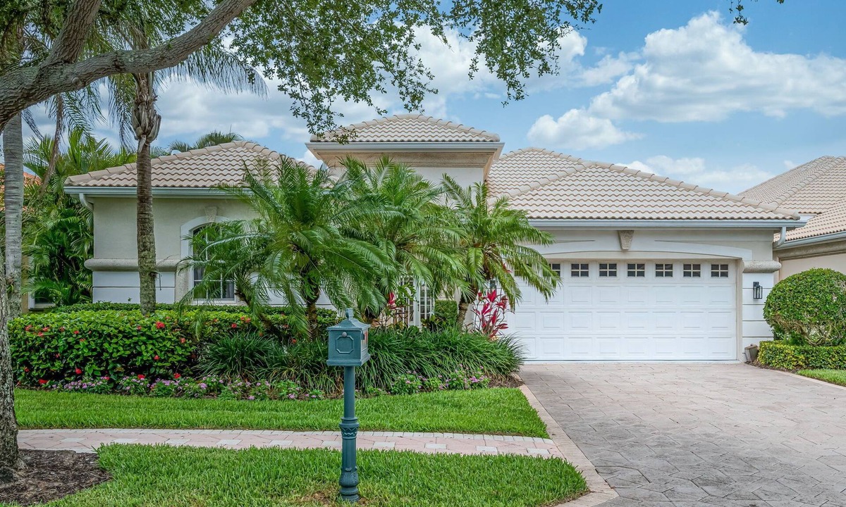 Marbrisa House | Beach house in gated community. 4/3 with pool & hot tub, including guest cabana.